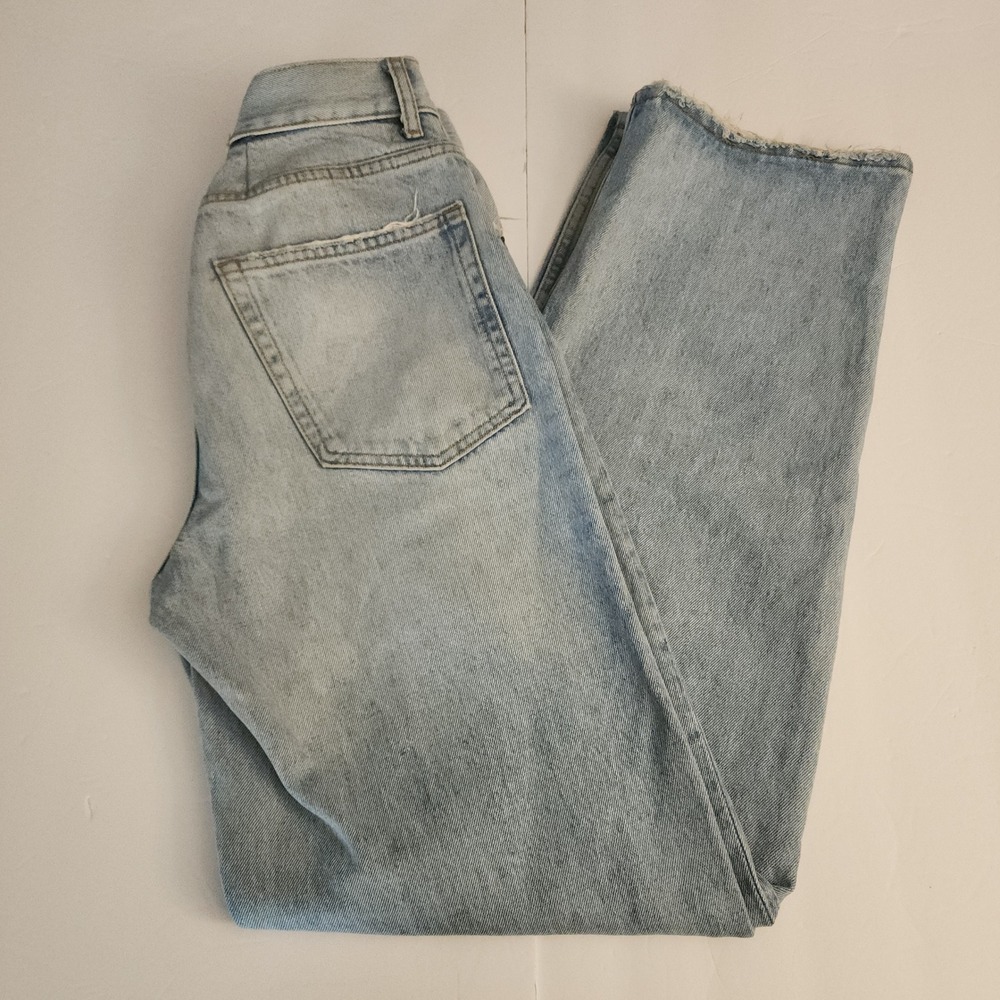 E1 Zara Womens High Waisted Wide Leg Jeans Light Wash Distressed Hem Size 4‎